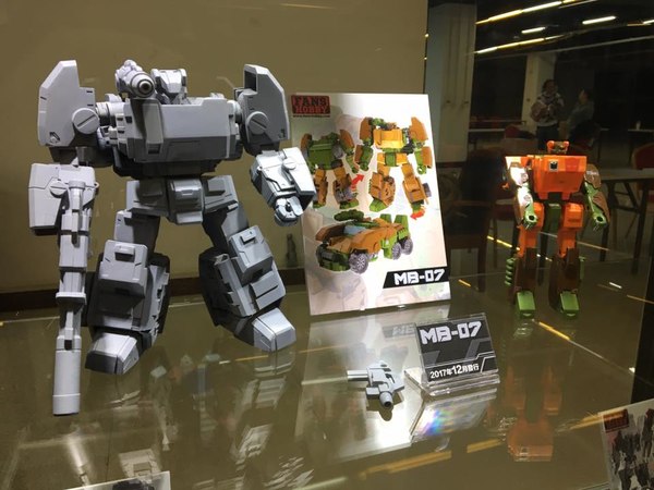 Fans Hobby Debuts Master Builder Series Unofficial Figures At Shanghai SGC 07 (7 of 14)